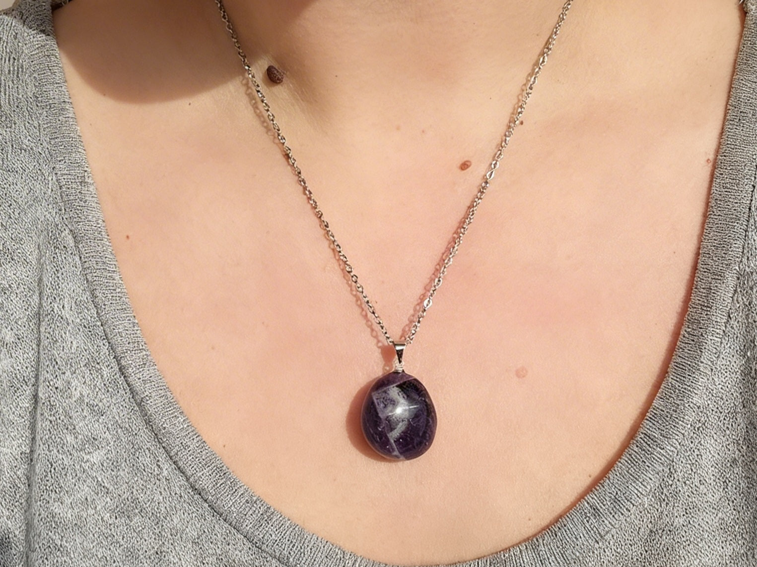 Pendentif Améthyste – Apaisement & Anti-stress (Pierre naturelle)