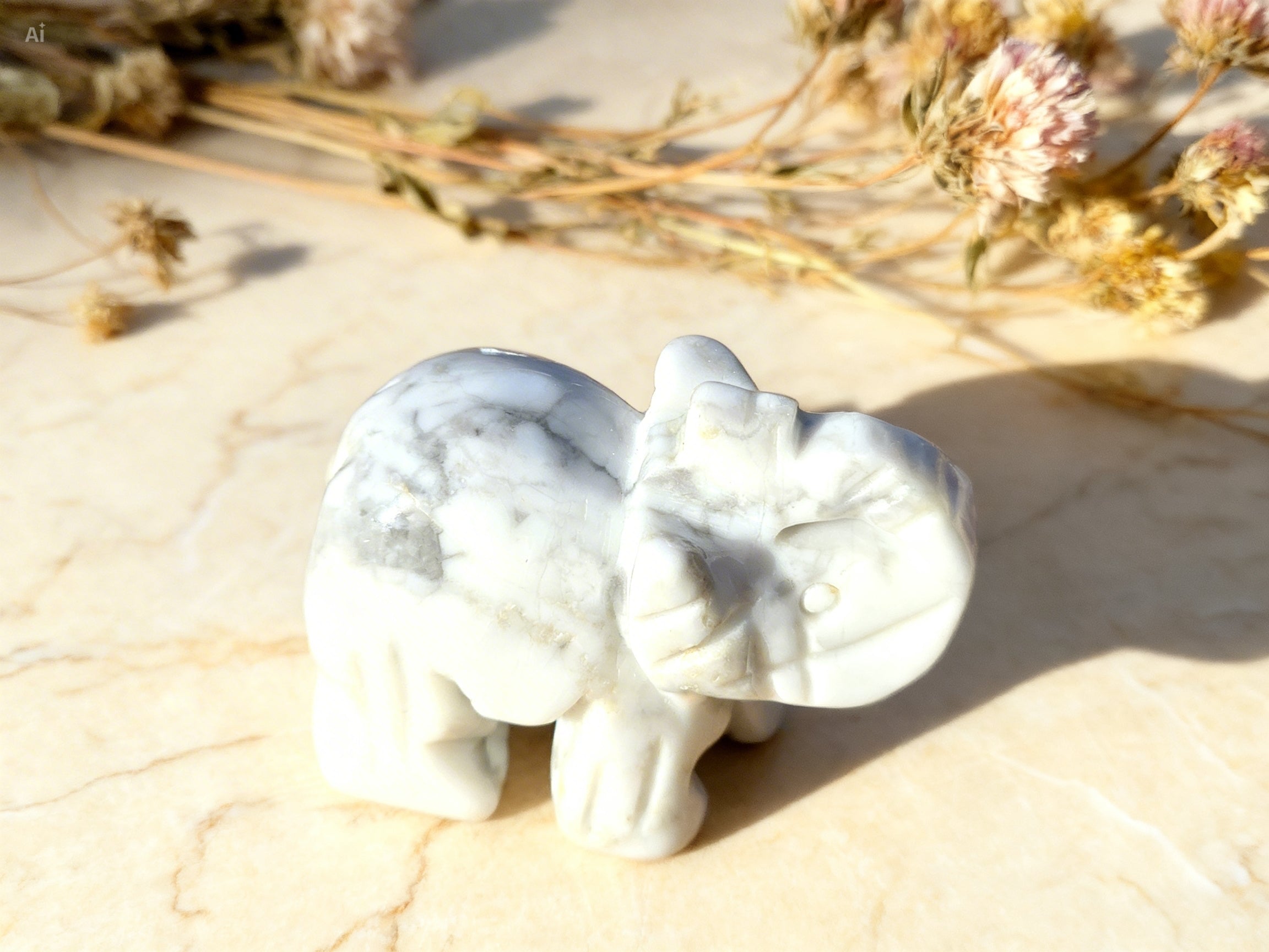 Éléphant 30mm Howlite – Calme mental & Sommeil profond (pierre naturelle)