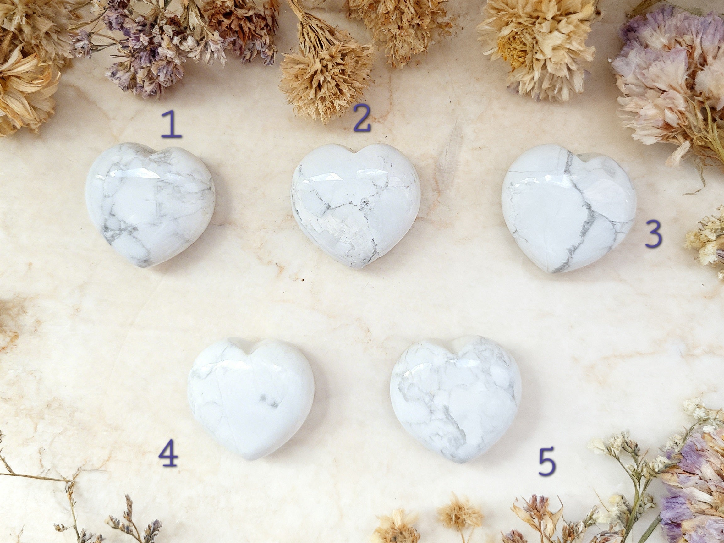 Cœur en Howlite 30mm – Pierre naturelle, apaisement et sérénité