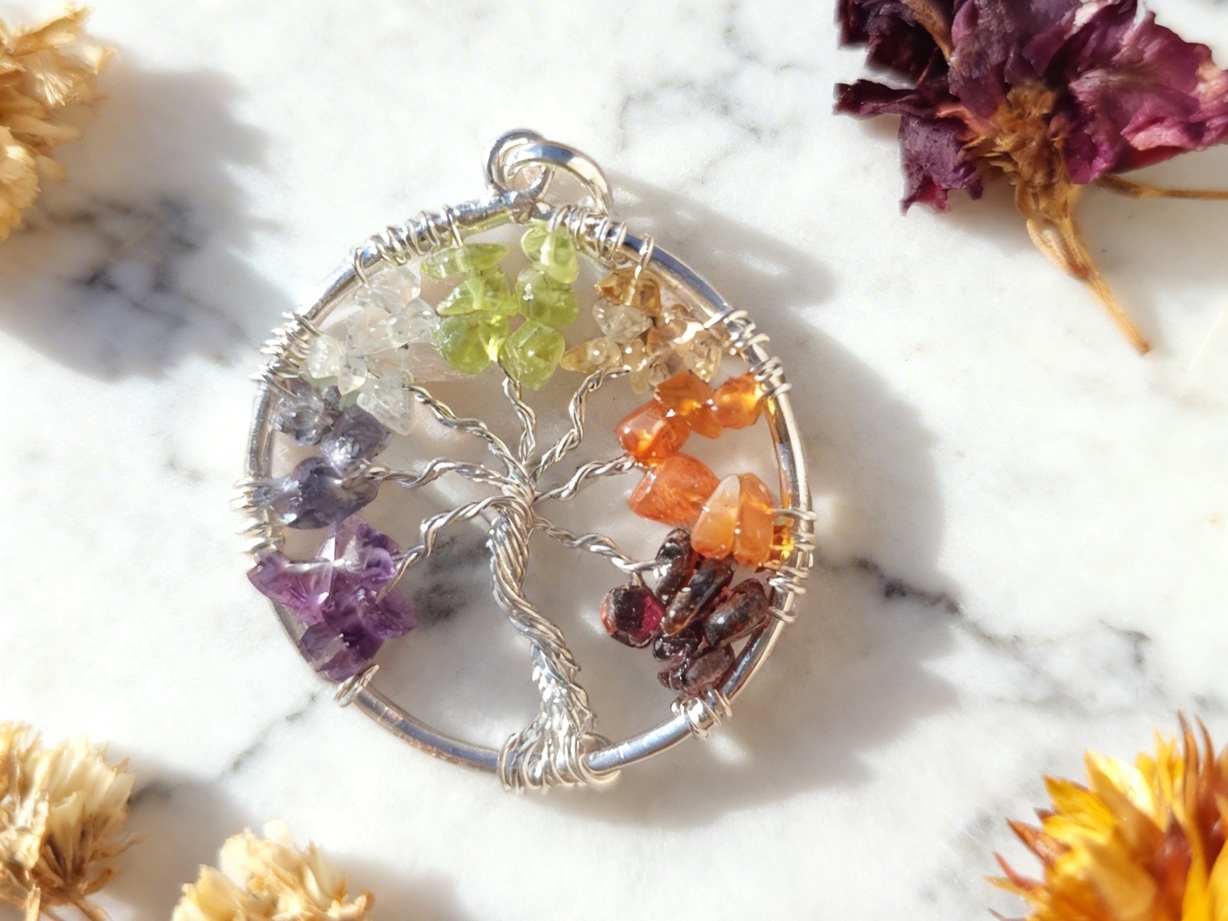 Pendentif Arbre de Vie / 7 chakras Équilibre énergétique & Harmonisation (Pierres naturelles)